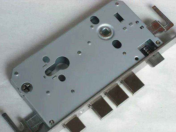 向阳24小时上门开锁公司